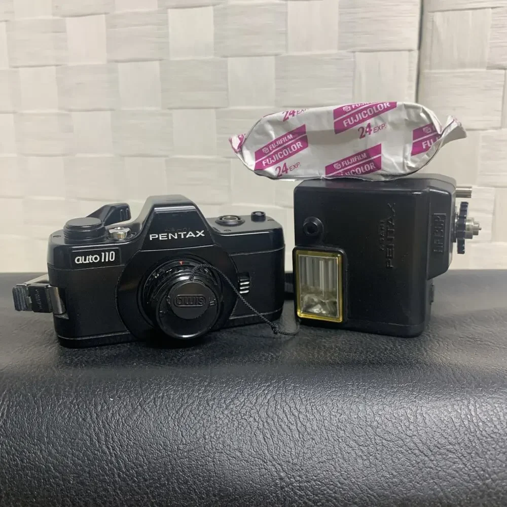Asahi Pentax Auto 110 w/ 110 Film-Non Working Flash Included-Tested